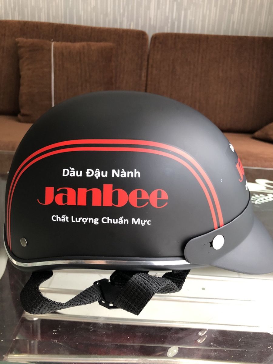 Mũ bảo hiểm in logo dầu đậu nành Janbee