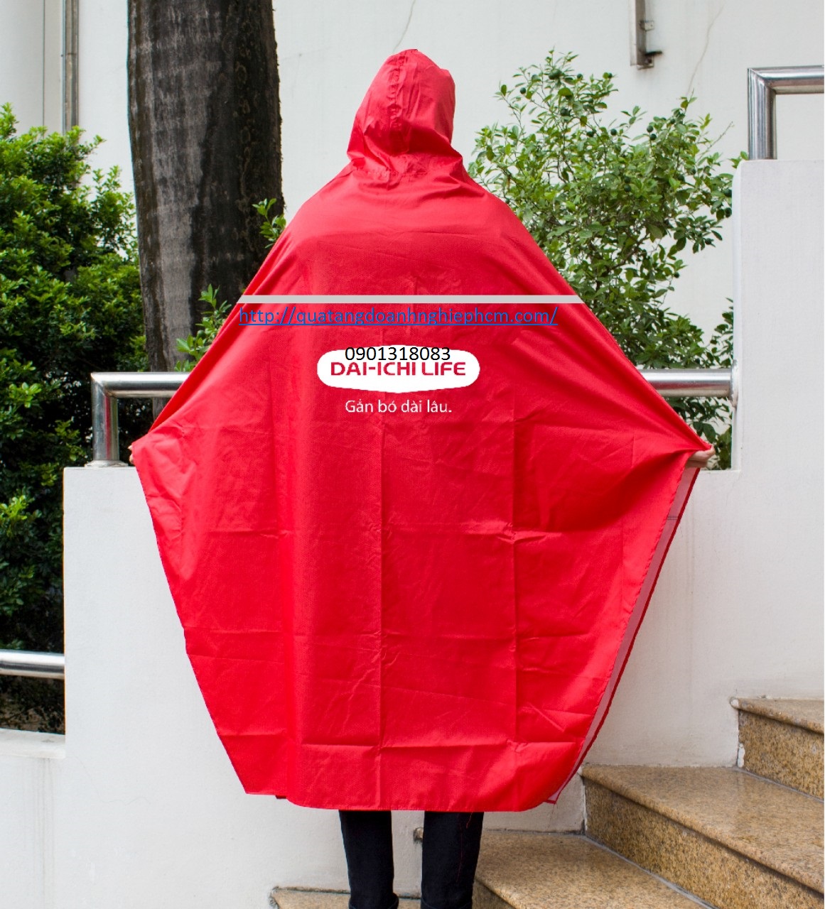 công ty sản xuất áo mưa quà tặng kiểu áo mưa chử A in logo dai-ichi life