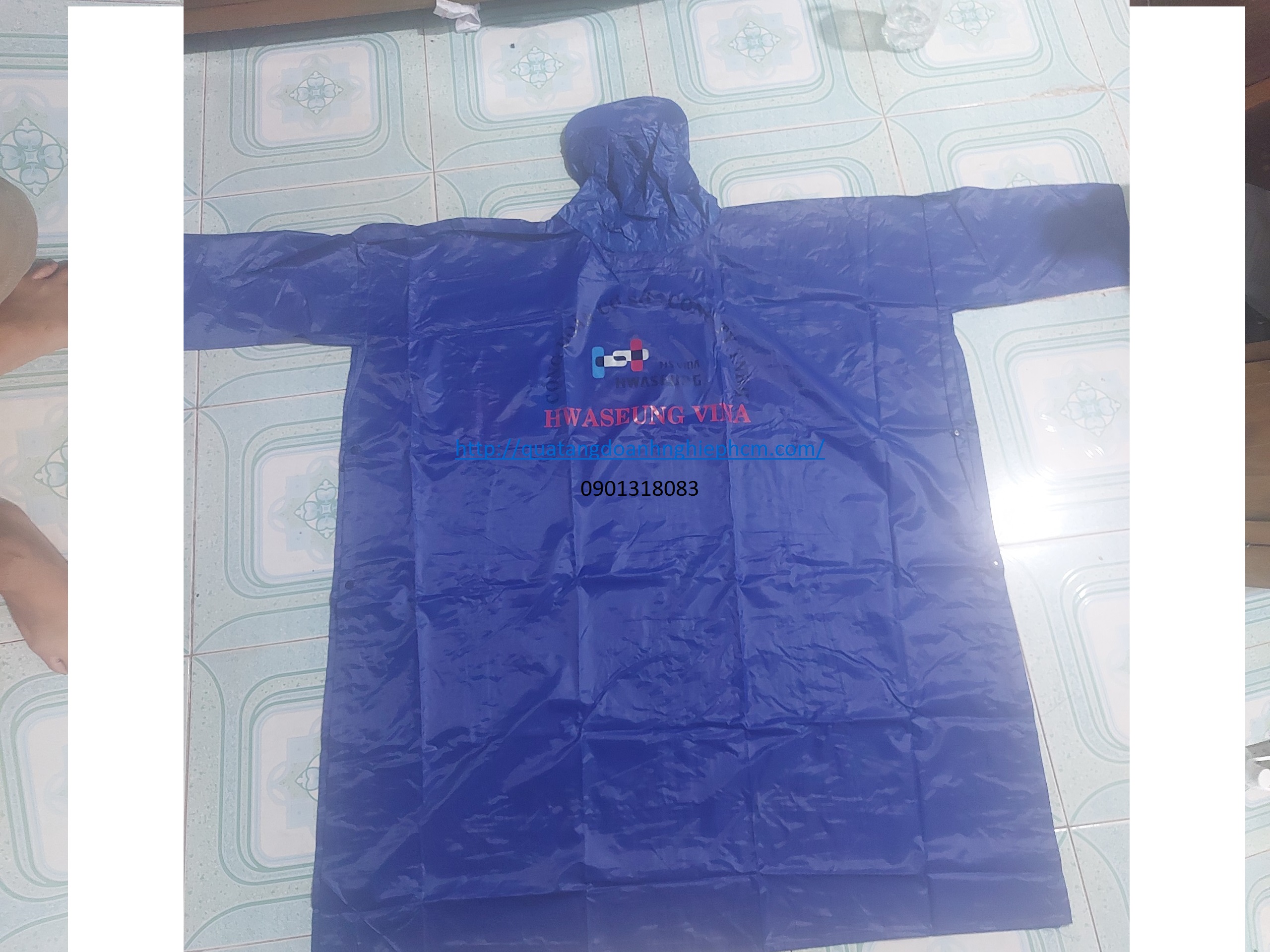 áo mưa  quà tặng công đoàn hwaseung vina mẫu áo mưa vải dù
